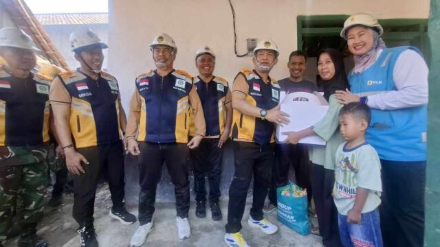 Lewat Program LUTD, PLN ULP Caruban Beri Bantuan Pasang Listrik Gratis Bagi Warga Madiun